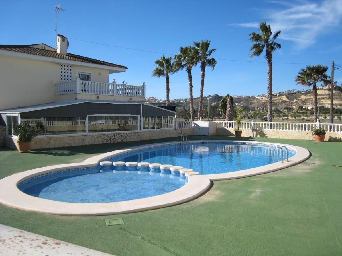 Casa Yvonne Villa Рохалес Екстериор снимка